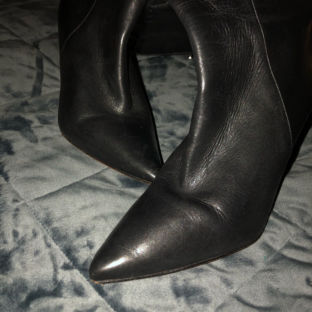 Women’s Knee-high Boots